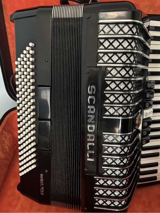 Vanc acordeon impecabil