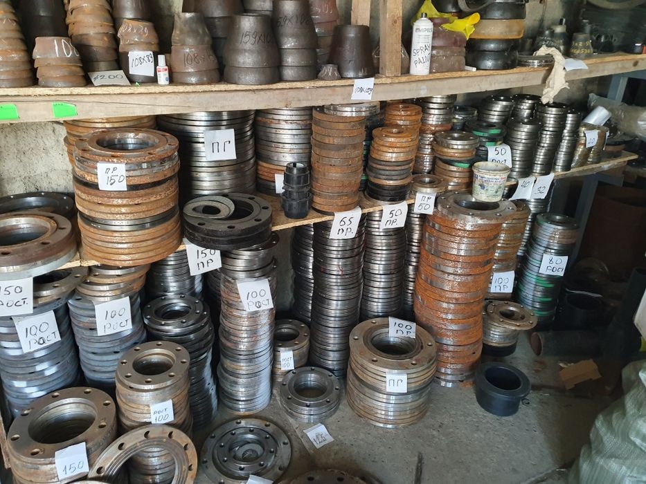 Запорная арматура/Задвижки/Фланцы/Отводы/Переходы/Муфты/Затворы
