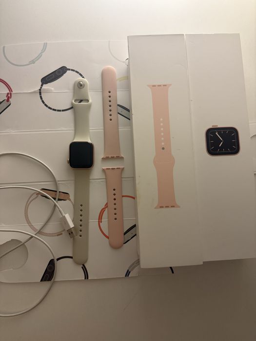Apple Watch Series 5 40mm Gold Pink