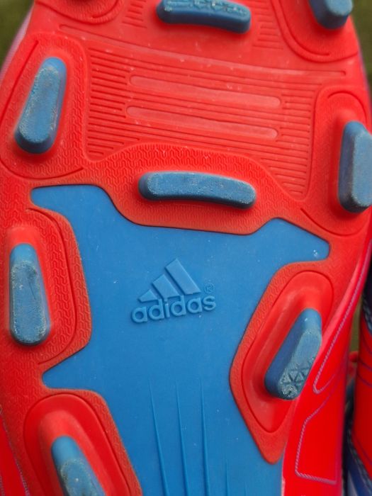 Ghete fotbal Adidas marmea 44