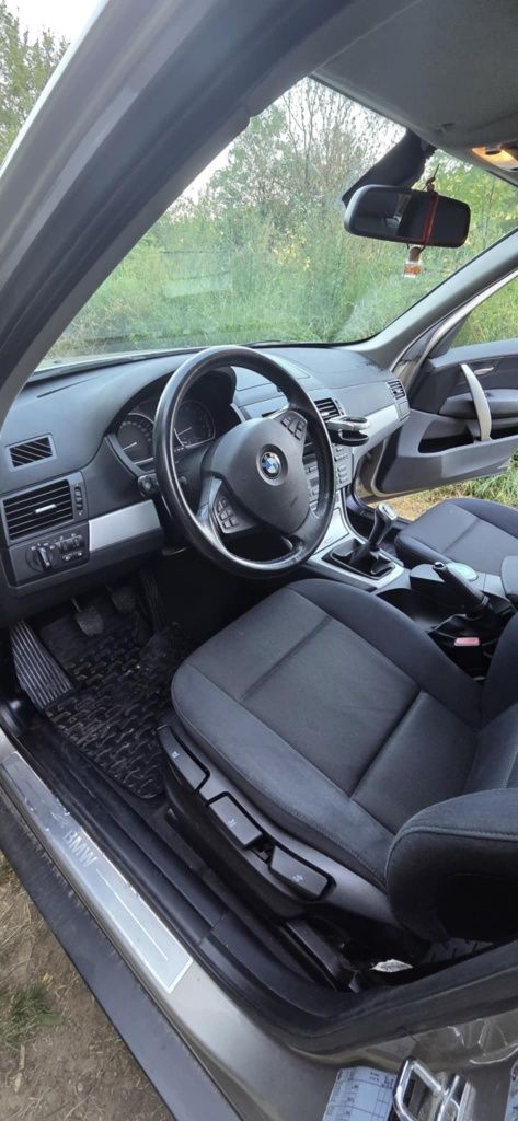 Vând BMW X3 an de fabricație 2007 luna octombrie,2,0 benzină