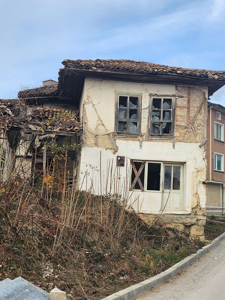 Продава се Къща в с. Драгоево, Област Шумен - 100 кв.м за 153 €/кв.м - Снимка #1