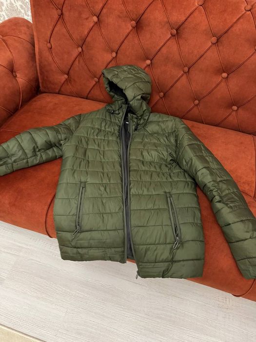 Продам ветровку мужские