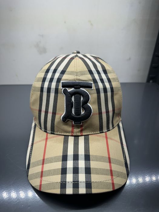 Шапка BURBERRY Оригинална Чисто нова Размер М