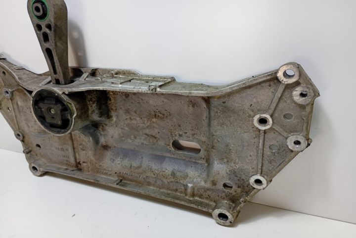 Jug motor  1K0199369G Volkswagen VW Jetta a 5-a generatie seria