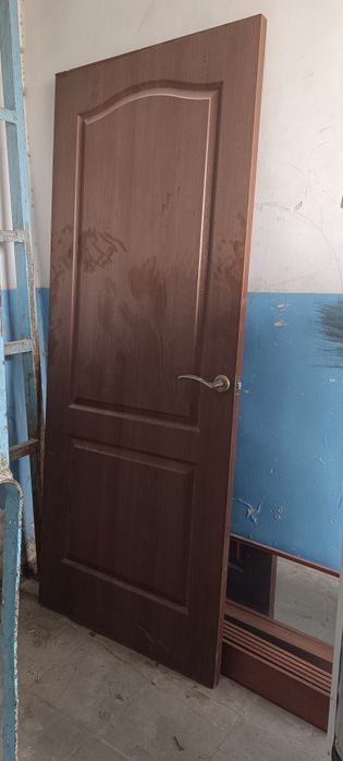 Есіктер сатылады.