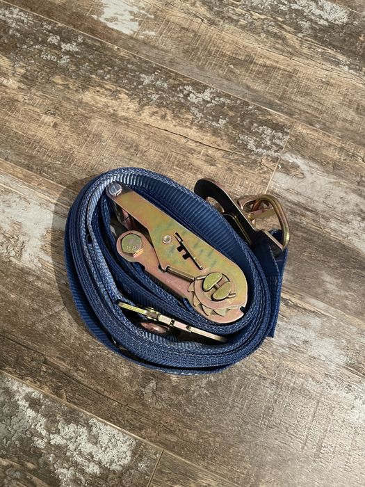 Ремень стяжной трищетка