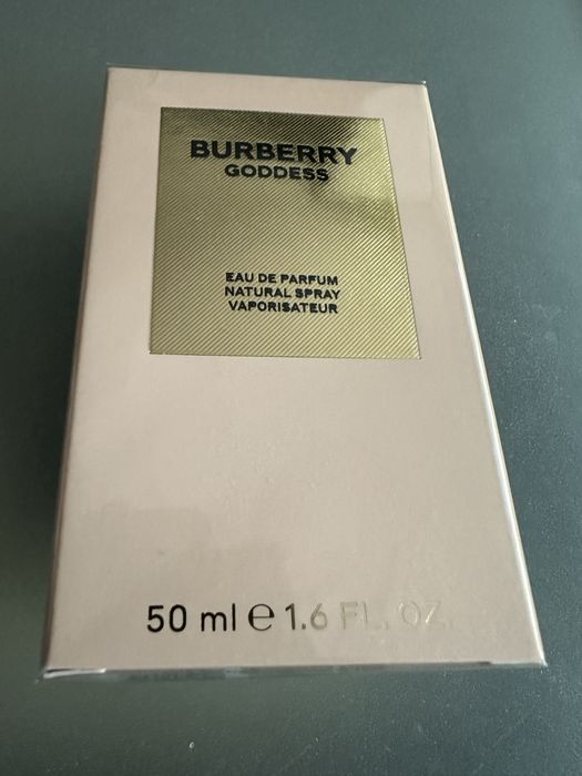 Apa de parfum Burbery Godess 50ml pret fix