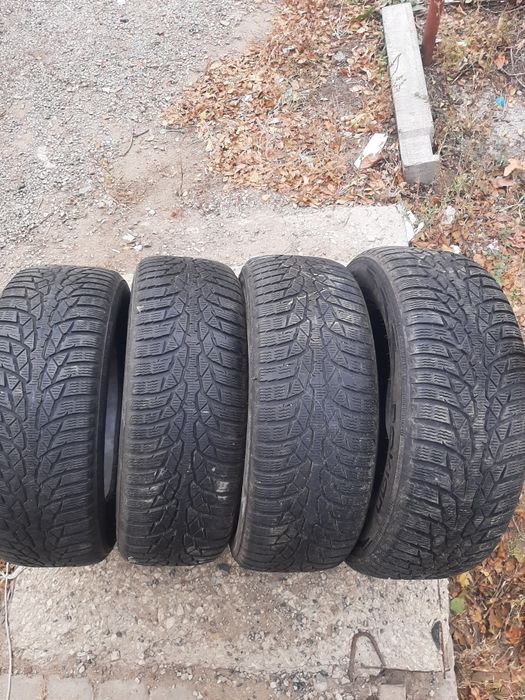 Продам шины 215/60/16 нокиа