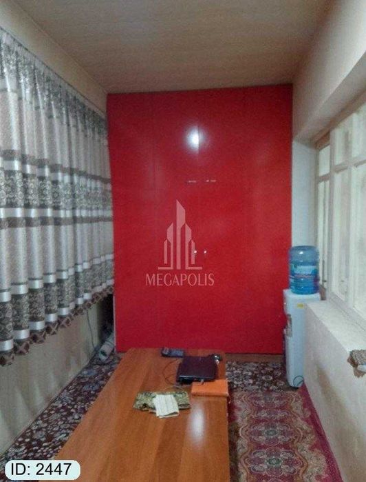 dinamo bozorcha tarafda 3 xonali tayyor kvartira sotiladi №2447