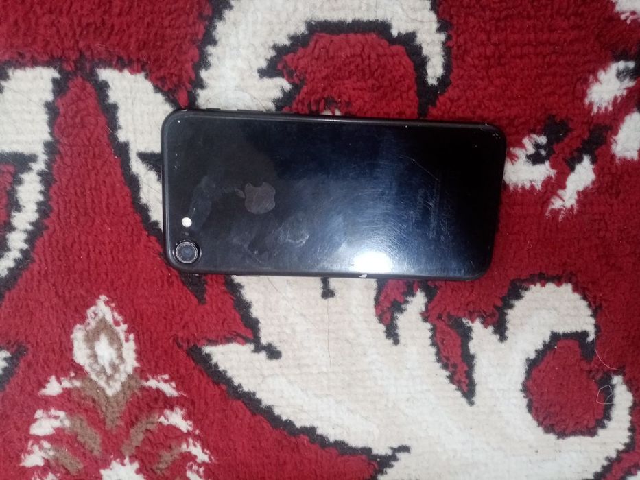 Iphone 7 pamyat 128Gb