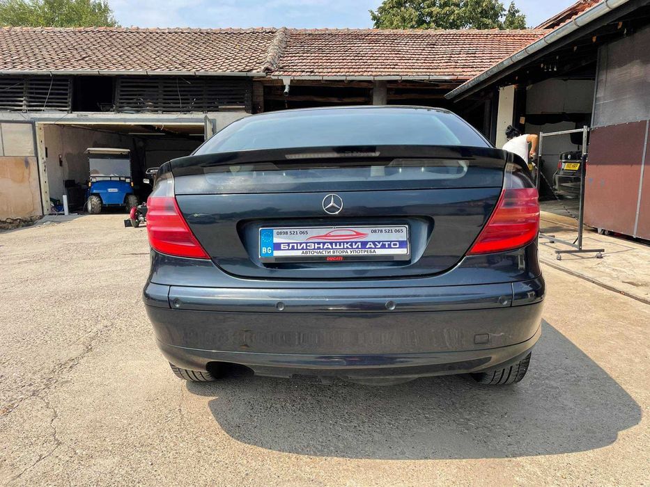 Само на части Mercedes-Benz C 200 2.0 компресор
