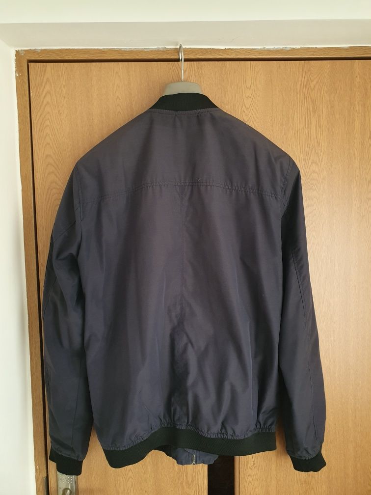 Vand geaca PULL&BEAR de barbati