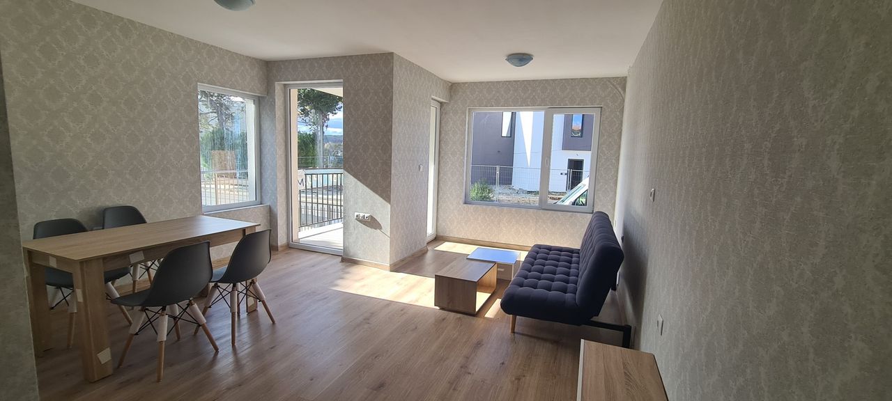 Продава се Двустаен апартамент в Черноморец - 57 кв.м за 1208 €/кв.м - Снимка #1