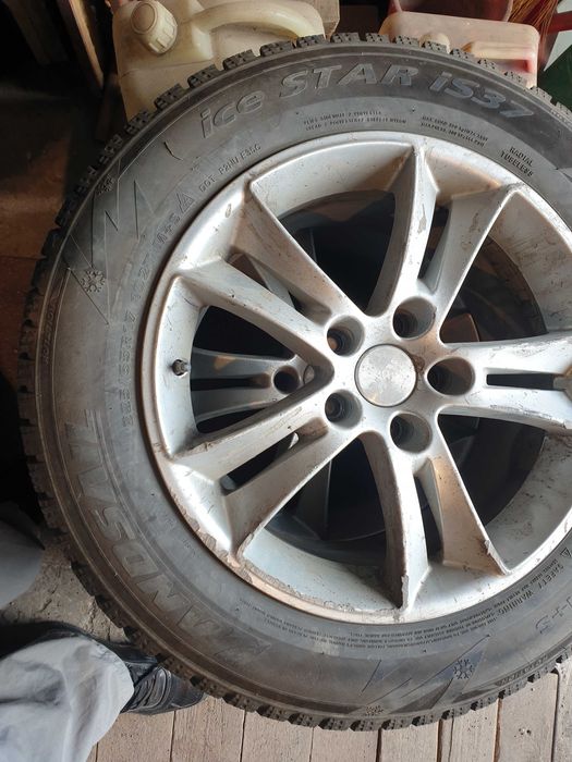 Продам резину 17