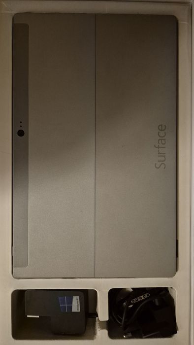 Tabletă Surface 2 cu tastatură