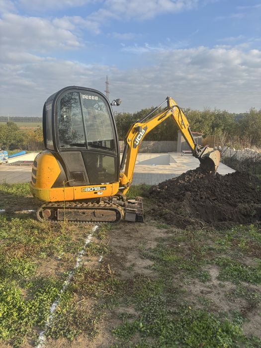 Inchiriez miniexcavator Ilfov Bucuresti