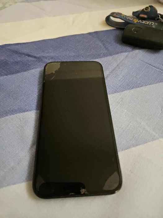 Vând iphone 14 in stare foarte buna!