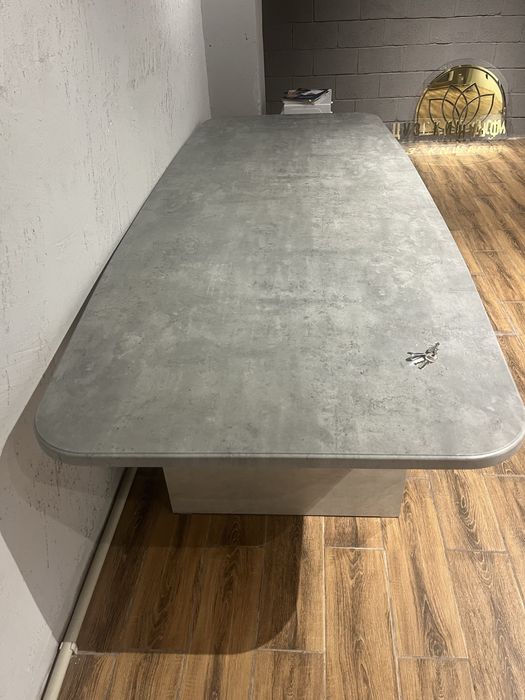 Переговорный стол офисный