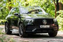 Mercedes-Benz GLE 400 d 4MATIC - pachet AMG de fabrica - ISTORIC FULL