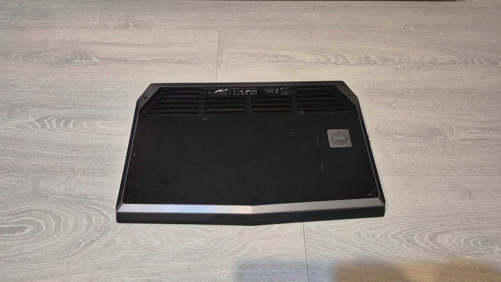 Gaming Alienware 17 R3 i7 16GB 1TB SSD 1TB HDD GTX970m 3GB