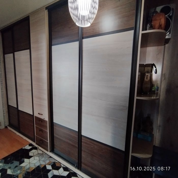 Продам шкаф, прихожую