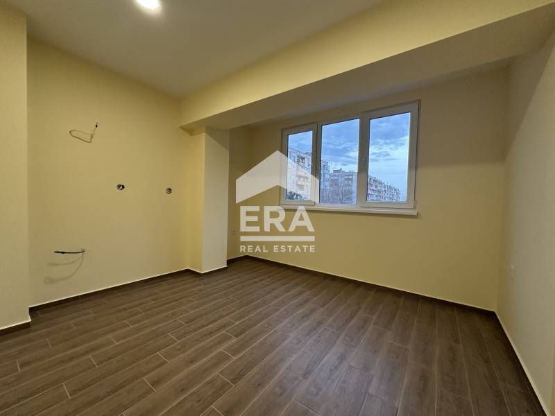 Продава се Двустаен апартамент в Русе, Родина 1 - 61 кв.м за 1555 €/кв.м - Снимка #10