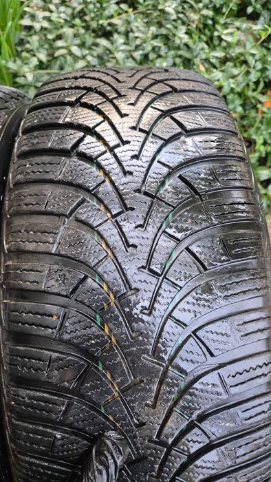 Goodyear ultra grip 9 205 55 16 зимни