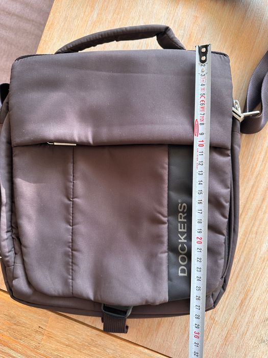Мъжка чантичка на Dockers