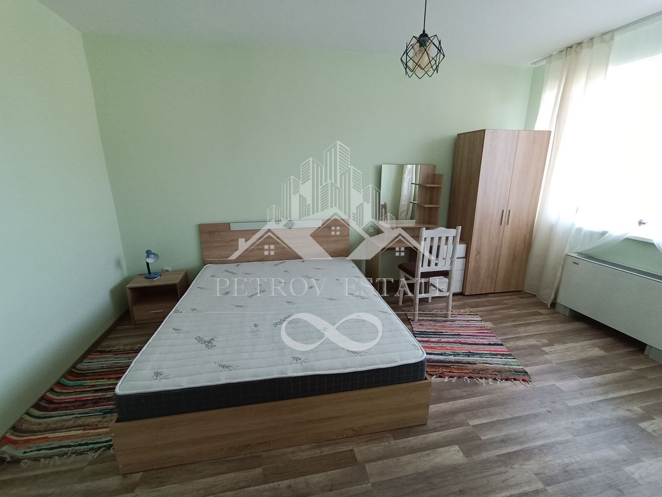 Завършен и напълно обзаведен етаж от къща в широк център на Велинград