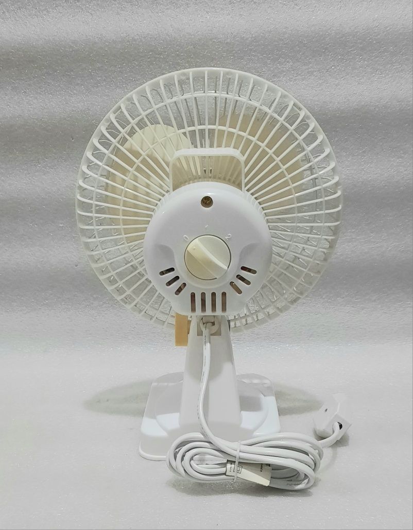 Ventilator de birou, 2 trepte de viteză, 15 cm, 18W