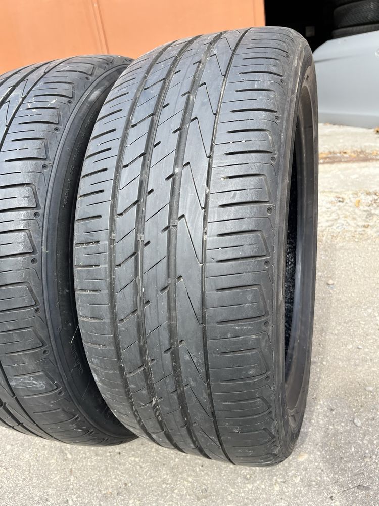2 бр. летни гуми 235/50/19 Hankook DOT 1421 5,5 mm