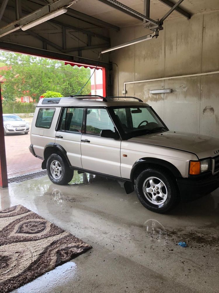 Dezmembrez Land Rover Discovery 2. Td5