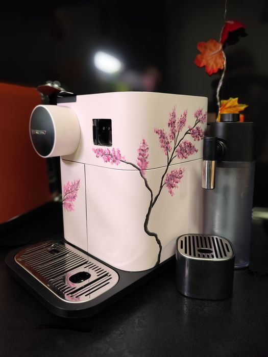 Espressor Nespresso Gran Lattissima Pictat Manual Roz Cherry Tree