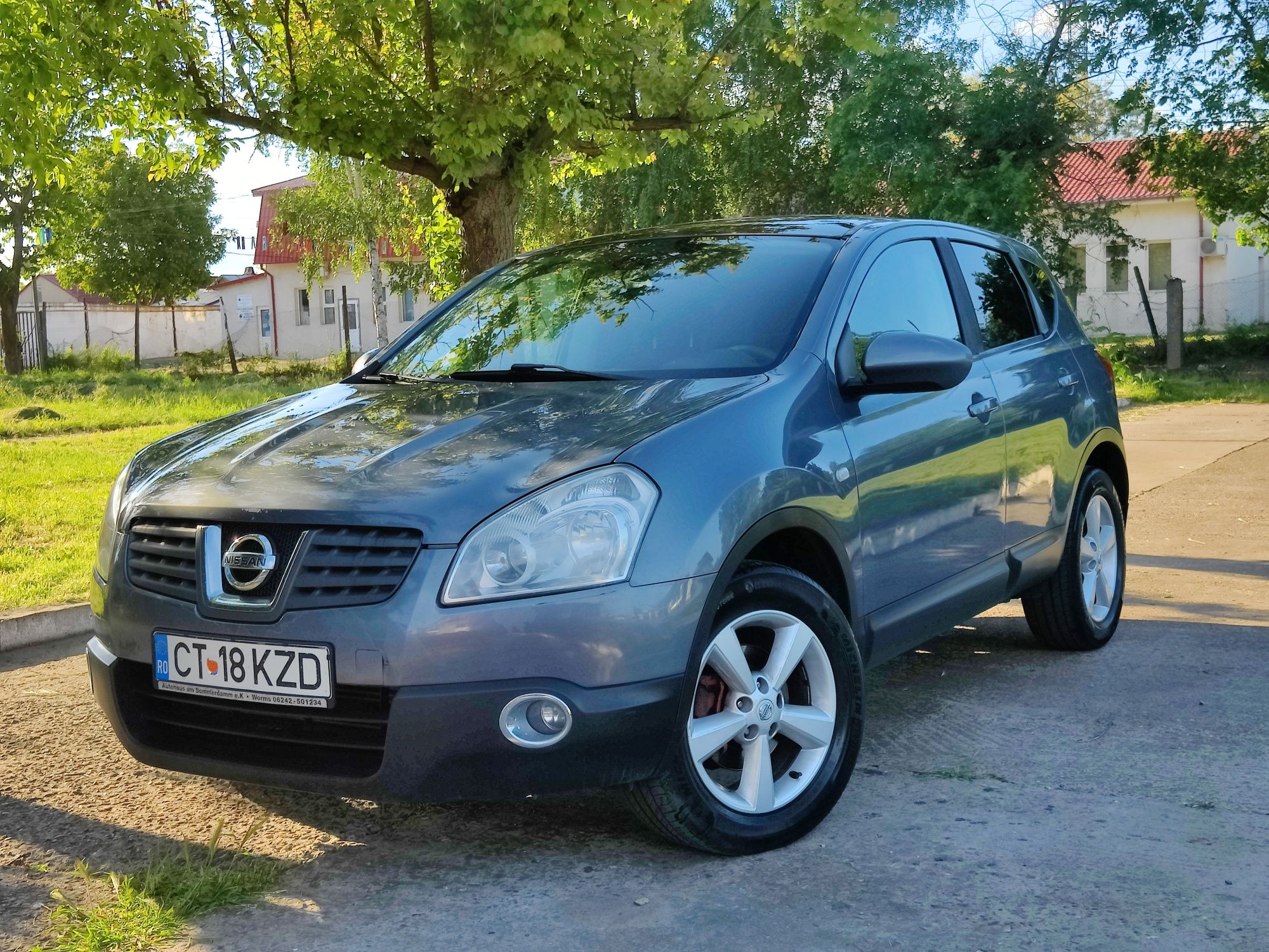 Nissan Qashqai 2.0 DCI 6+1 trepte/ 150Cp-Trapă panoramică