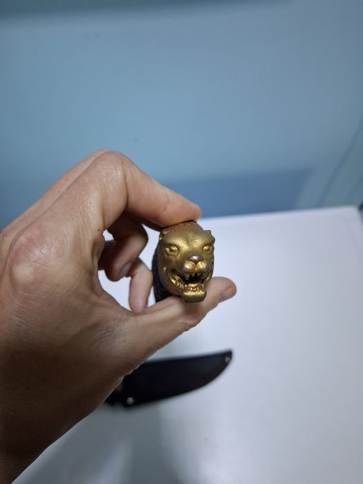 Нож със ловни мотиви