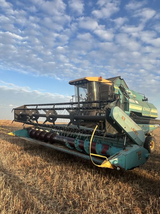 Продам комбайн Есиль 740