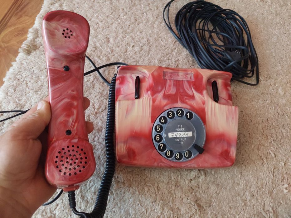 Telefon fix cu disc ,stare super ,culoare deosebita