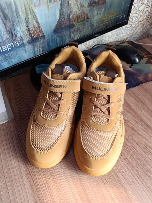 Кроссовки на мальчика