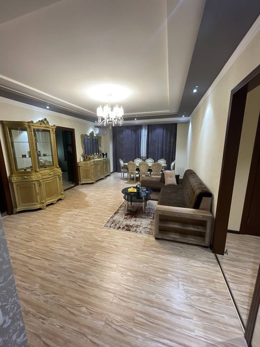 Срочно центр Квартира Юнусабадский район 3/6/6 продаю 125.000$