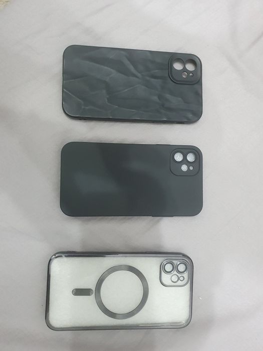 Vând huse de telefon iphone