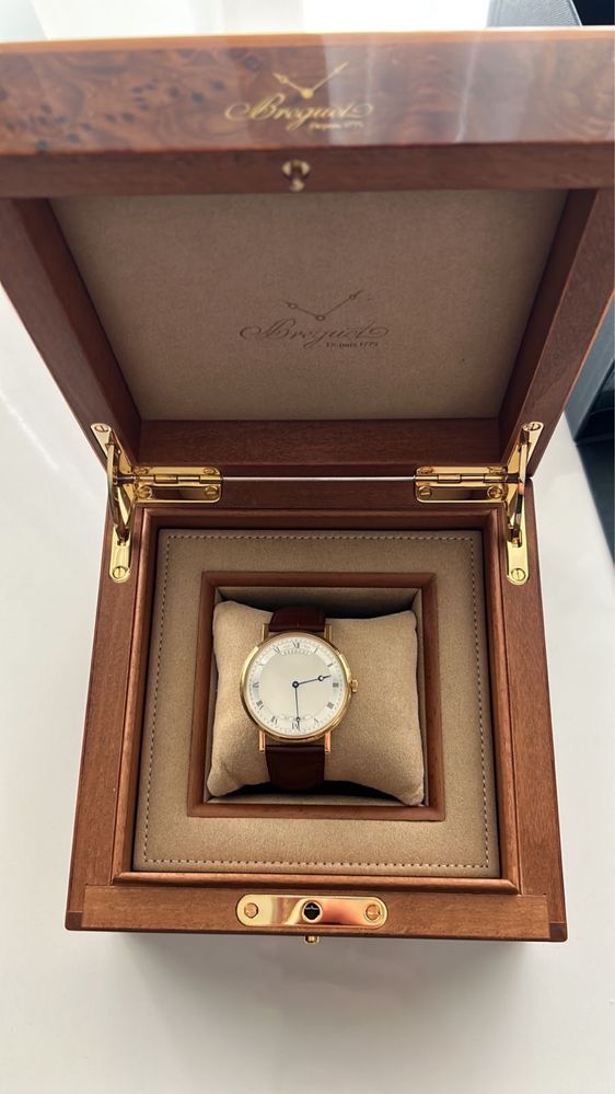 Breguet Classique 5157 38 mm 5157BA/11/9V6