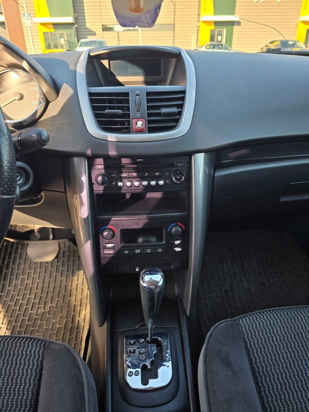 Peugeot 207 automata 1.6 benzina, 120 cp, an 2008, 127000 km