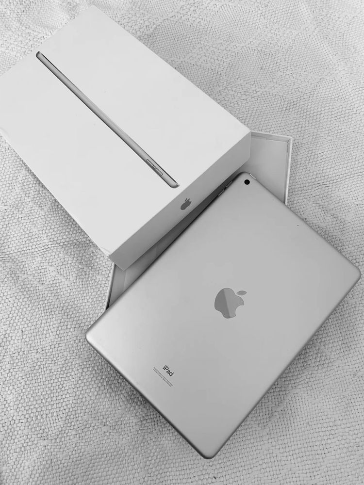 Продам почти новый Ipad apple