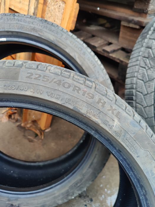 Гуми спорт пакет 255/35/19 и 225/40/19 Continental