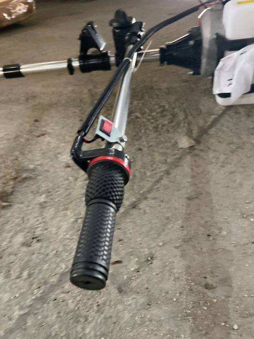 Двигател за лодка Извънбордов мотор за лодка