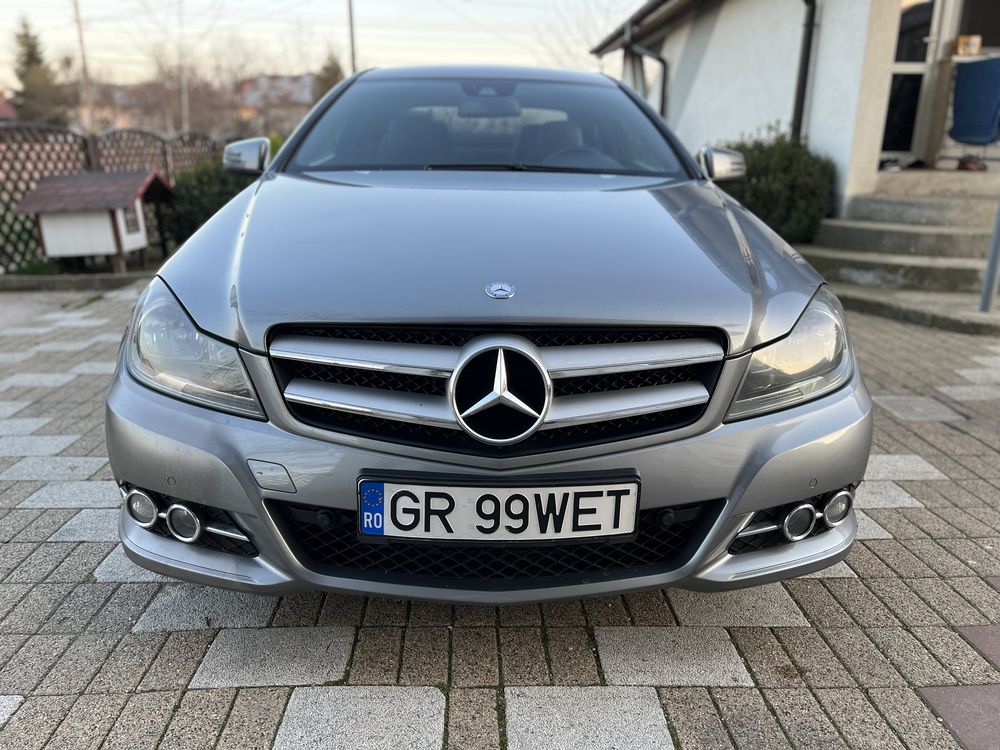 Mercedes C220 170cp