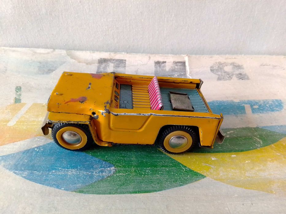 Стари соц играчки