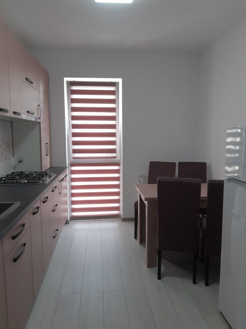 Inchiriez apartament 2 camere City resident