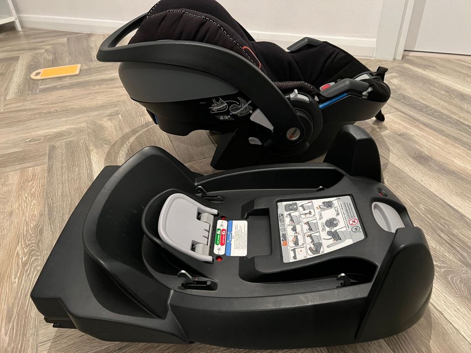Scoica auto BeSafe + baza Isofix . Scoica se poate vinde si separat